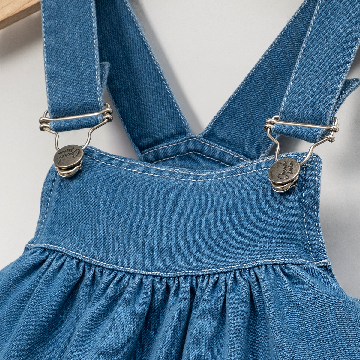 GIRL 1-4 YEARS OLD SHIRT AND JEANS SUIT