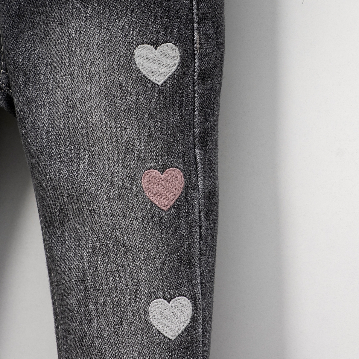 GIRL 1-4 AGE S HEART EMBROIDERED JEANS
