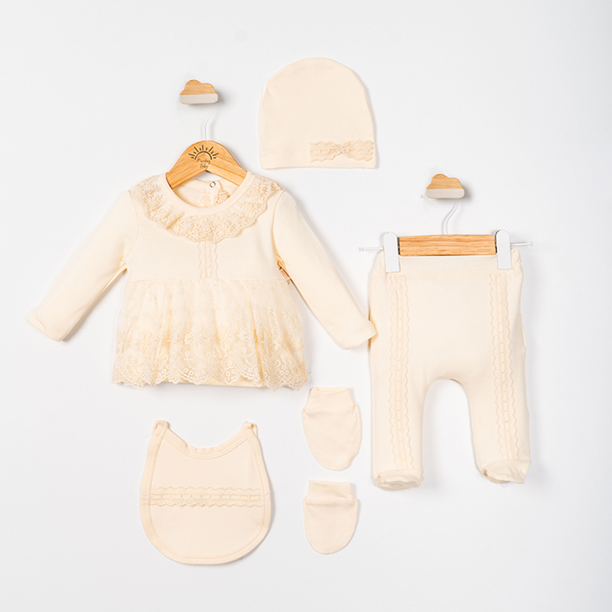 BABY GIRL 0-3 MONTHS SET OF 5