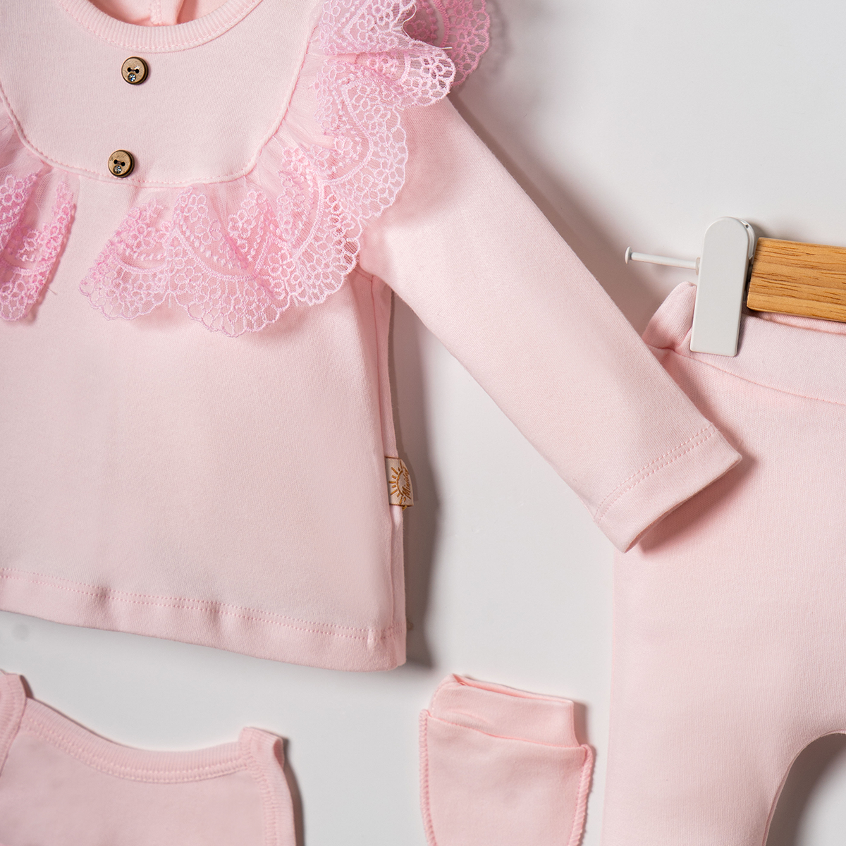 BABY GIRL 0-6 MONTHS SET OF 5