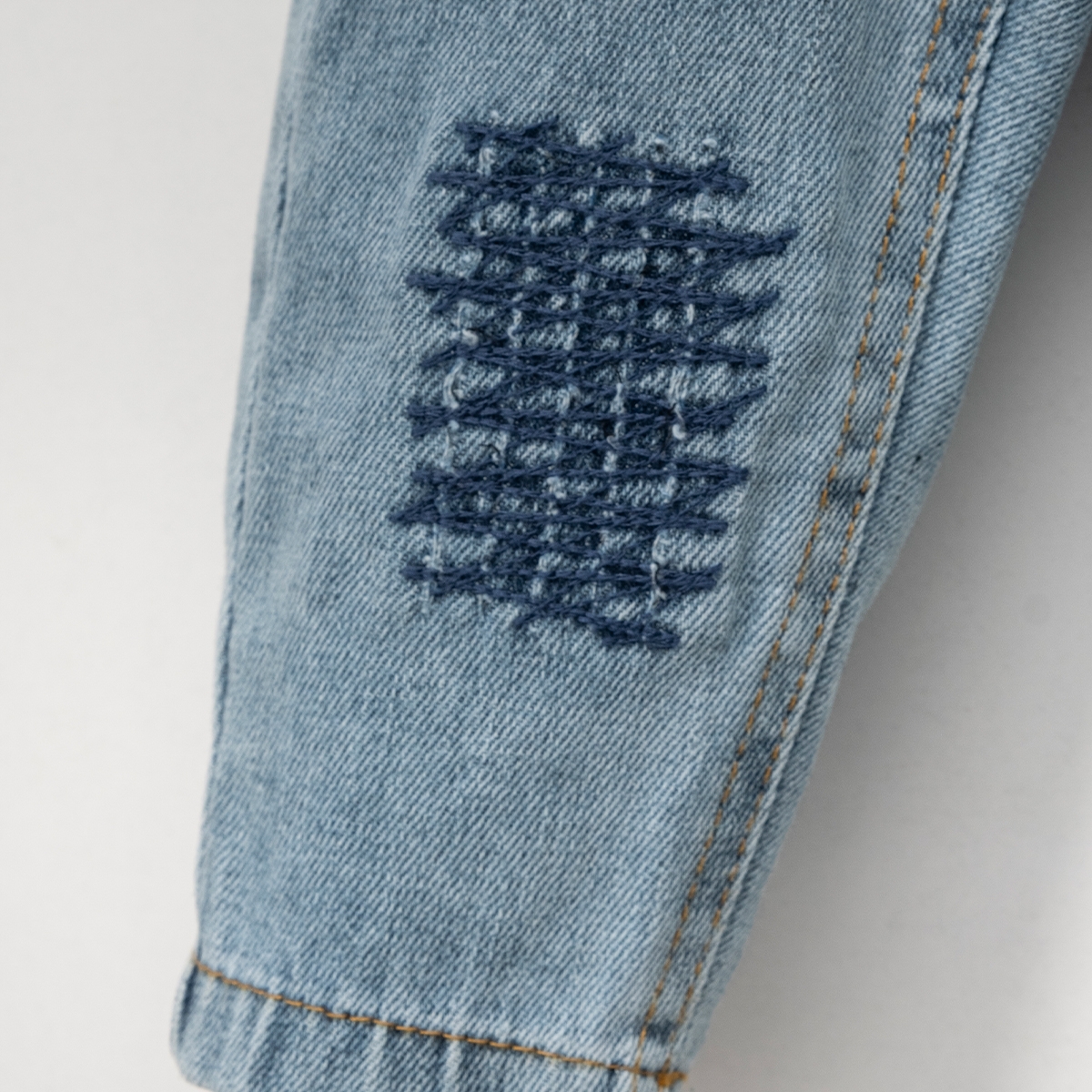 BOY CHILD 1-4 AGE EMBROIDERED JEANS