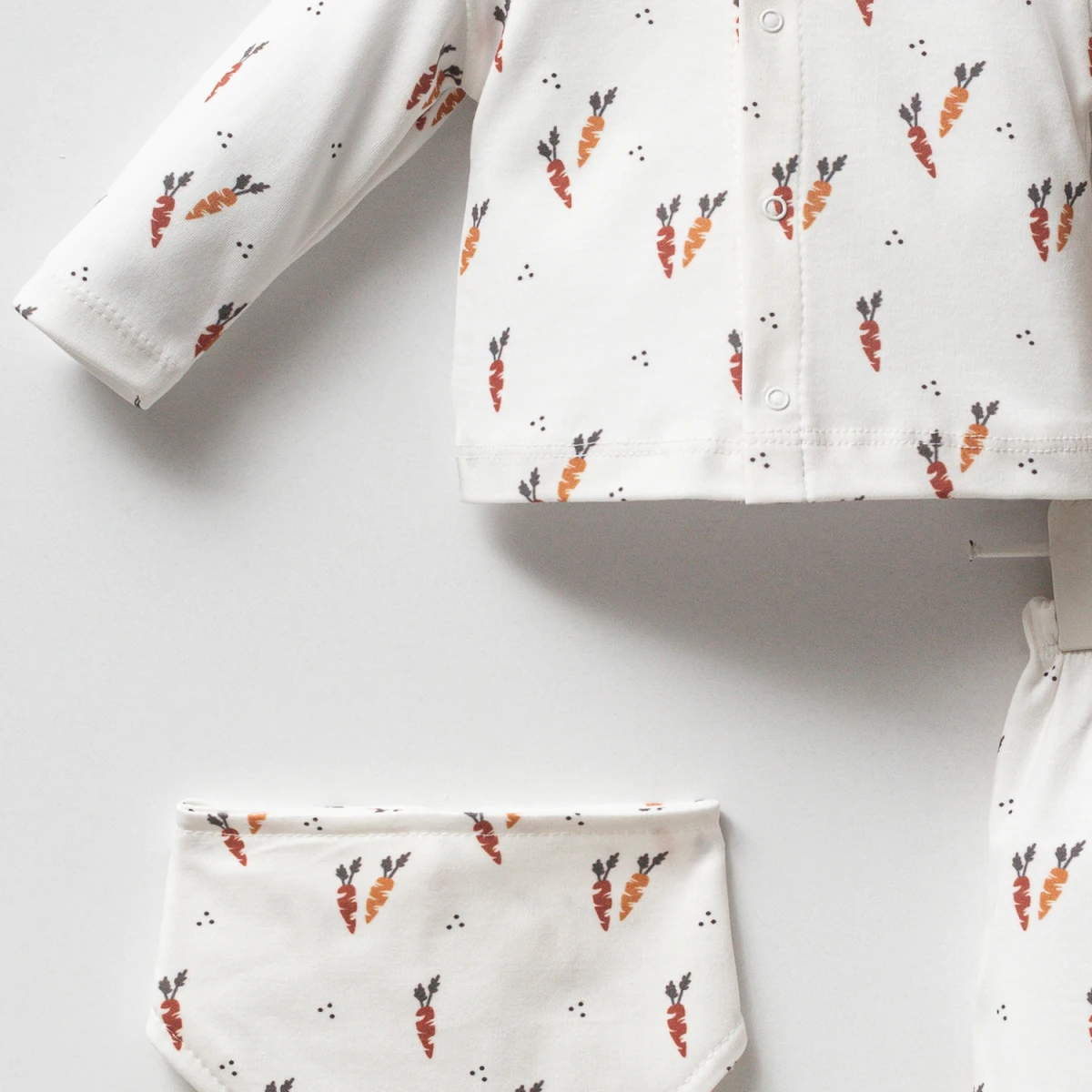 YENİDOĞAN HAVUÇ DESENLİ 5Lİ SET