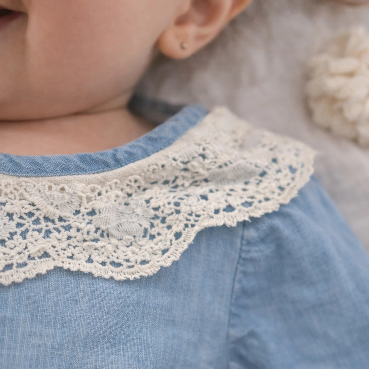 KIZ BEBEK YAKA DETAYLI TOKALI SLİPLİ TULUM 