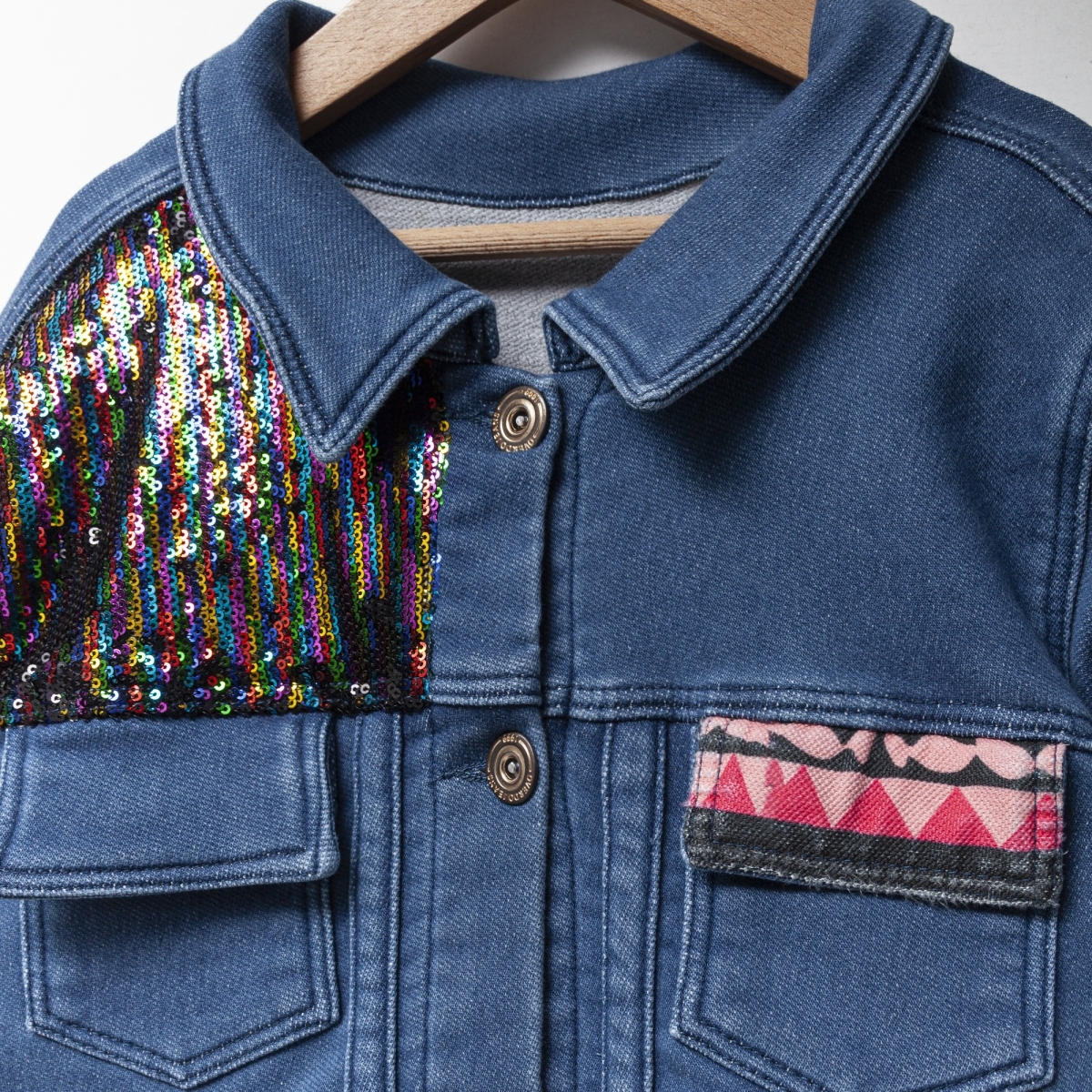 ДЕВОЧКА 7-9 ЛЕТ ДЖИНСОВАЯ КУРТКА