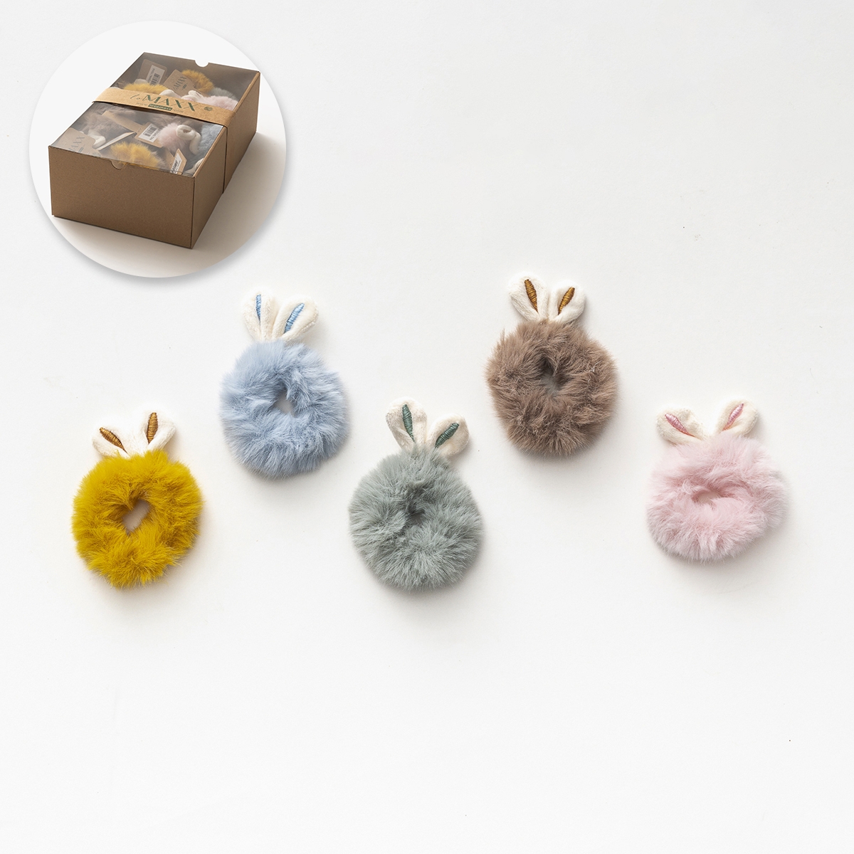 TAVŞAN KULAKLI PELUŞ TOKA - RENKLİ