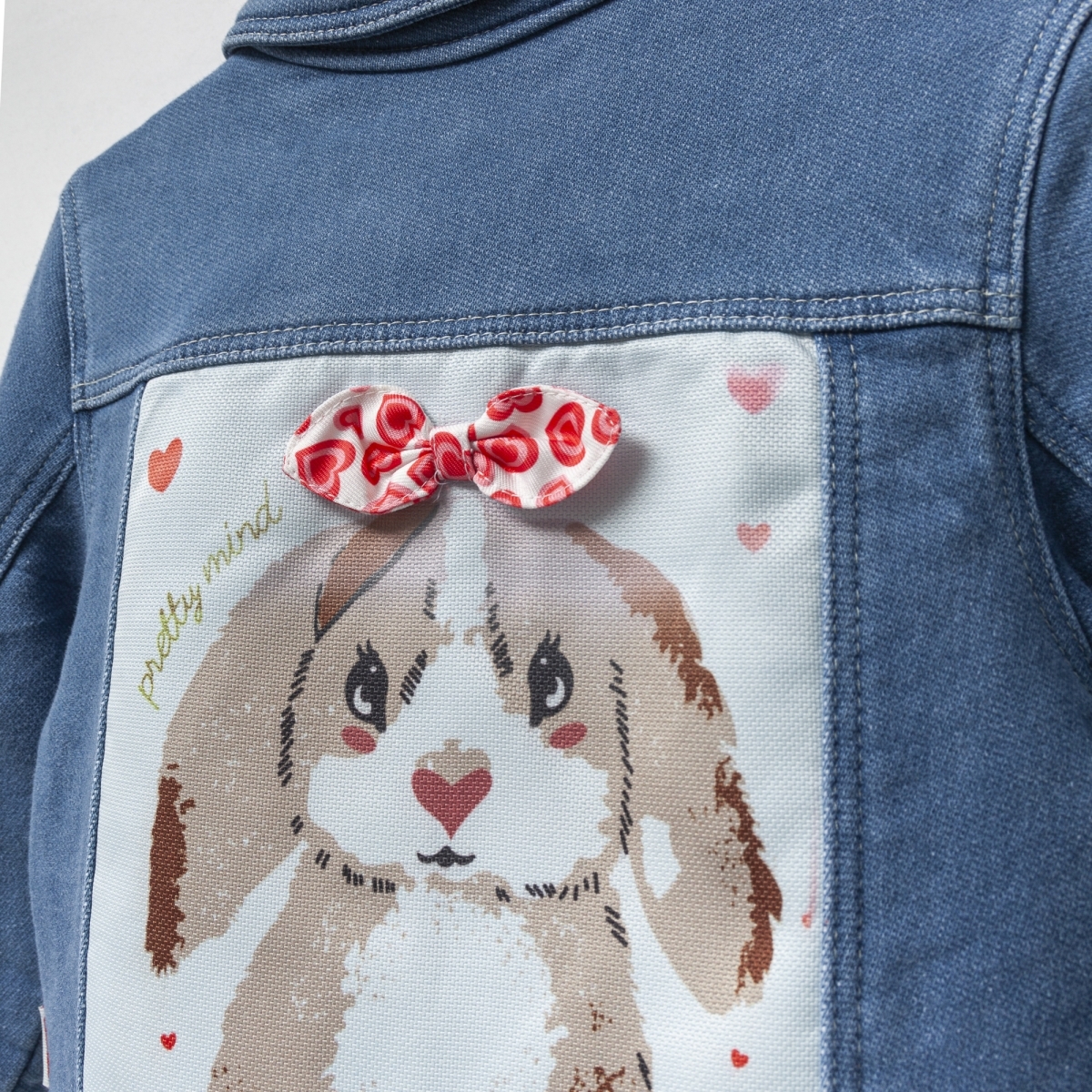 ДЕВОЧКА 3-6 ЛЕТ ДЖИНСОВАЯ КУРТКА С ПРИНТОМ КРОЛИКА