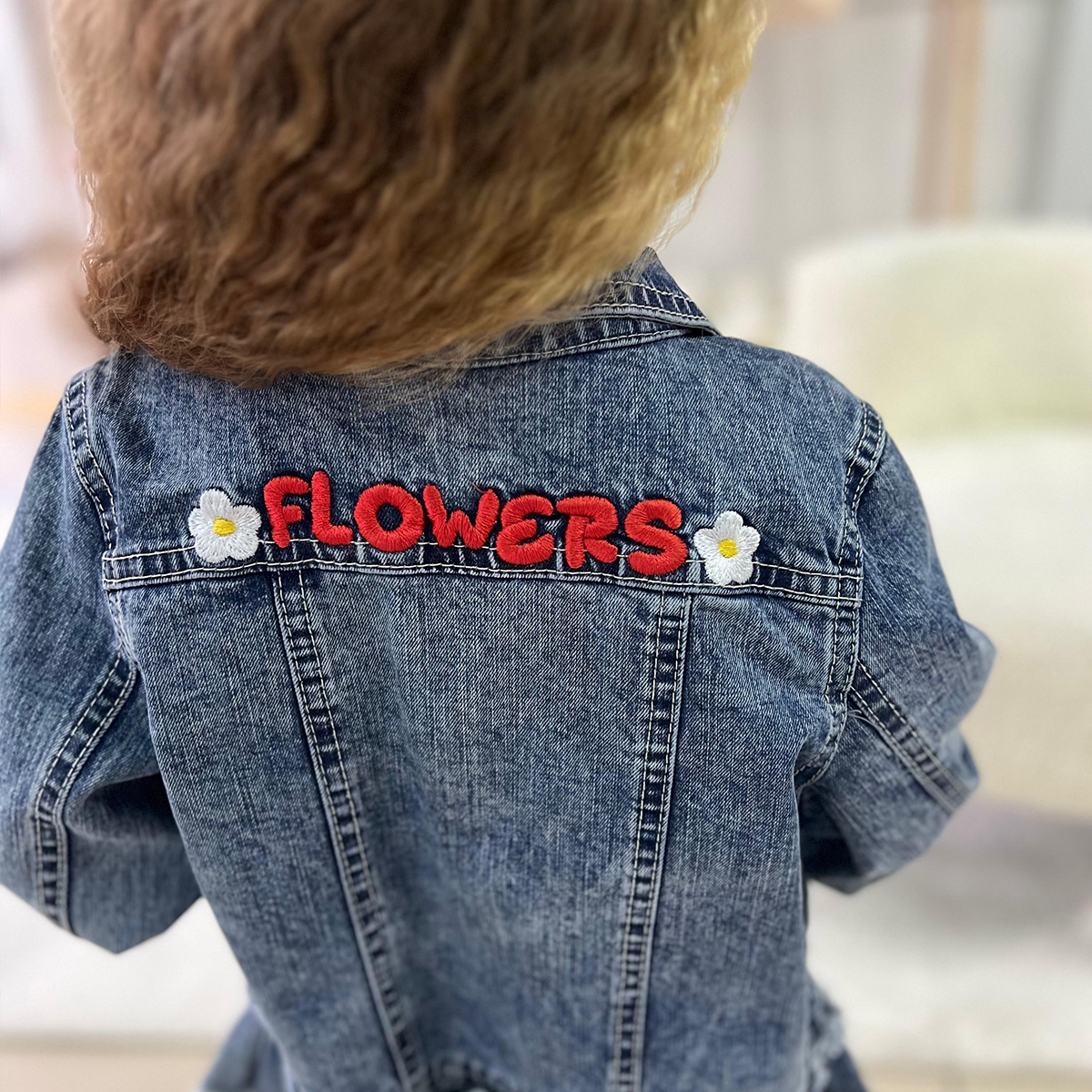 ДЕВОЧКА 1-4 ЛЕТ ДЖИНСОВАЯ КУРТКА С ВЫШИВКОЙ