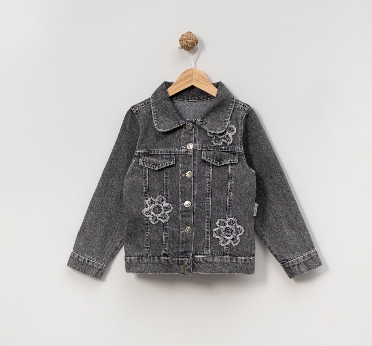 ДЕВОЧКА 5-8 ЛЕТ ДЖИНСОВАЯ КУРТКА С ВЫШИВКОЙ